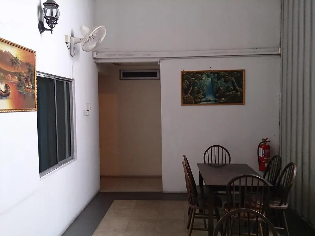 Guest house B Link Hotel Kulai